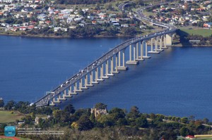 Tasman bridge kot ga vidimo iz Mount Wellingtona