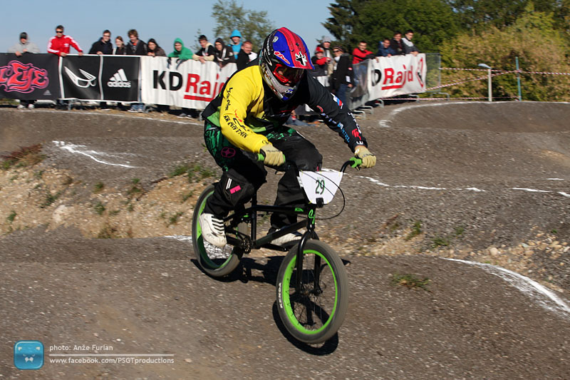 Dirka z BMX kolesi